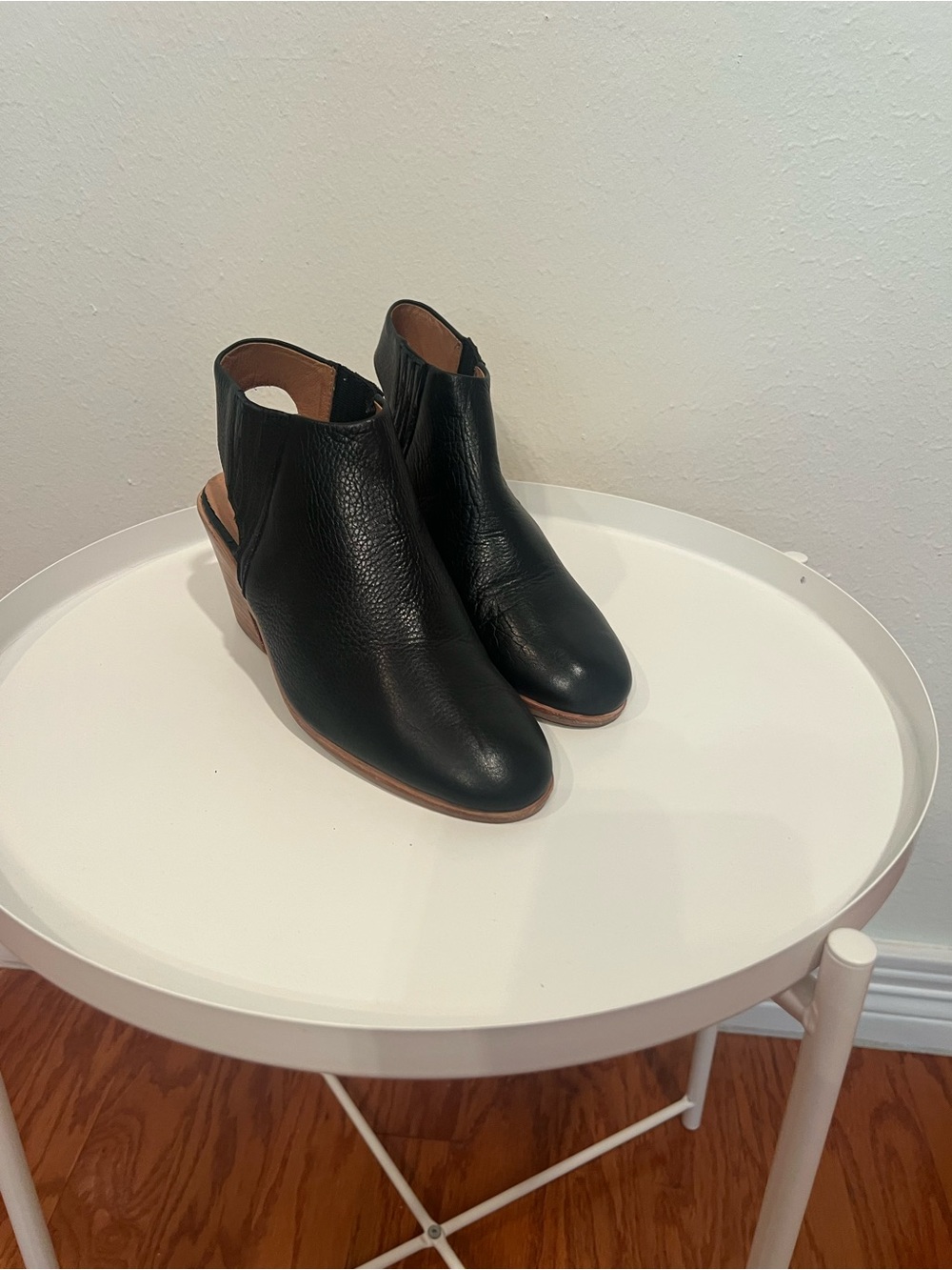 gentle souls Black Leather Cutout Slingback Mules